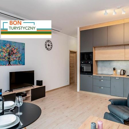 Apartwro - Apartament Przy Wyspie Slodowej, Garaz, Projektor, Rowery Appartamento Breslavia Esterno foto
