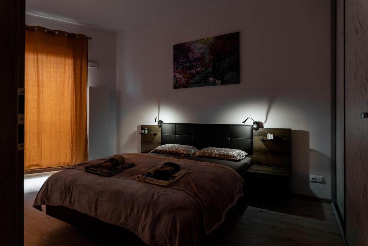 Apartwro - Apartament Przy Wyspie Slodowej, Garaz, Projektor, Rowery Appartamento Breslavia Esterno foto
