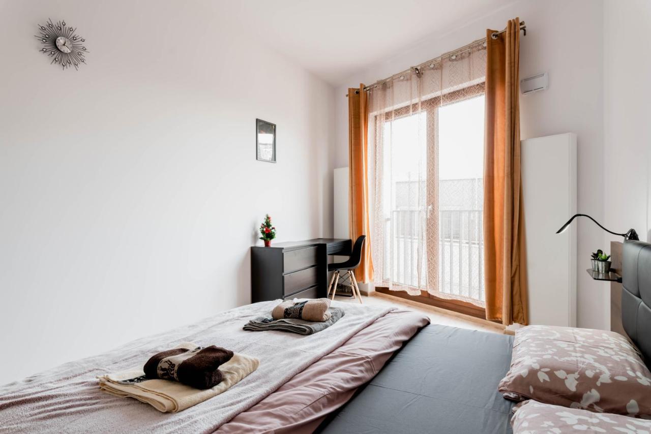 Apartwro - Apartament Przy Wyspie Slodowej, Garaz, Projektor, Rowery Appartamento Breslavia Esterno foto