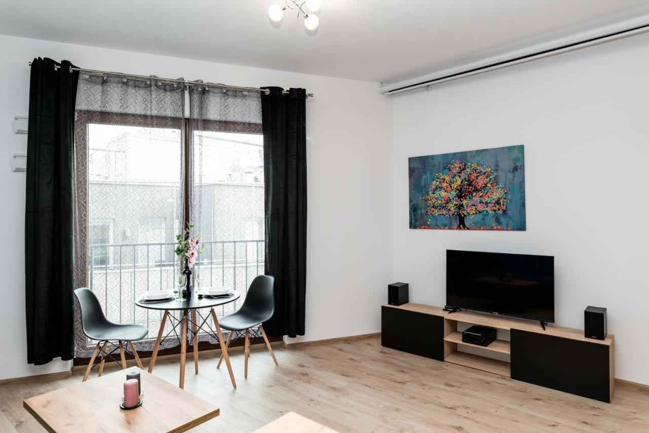 Apartwro - Apartament Przy Wyspie Slodowej, Garaz, Projektor, Rowery Appartamento Breslavia Esterno foto