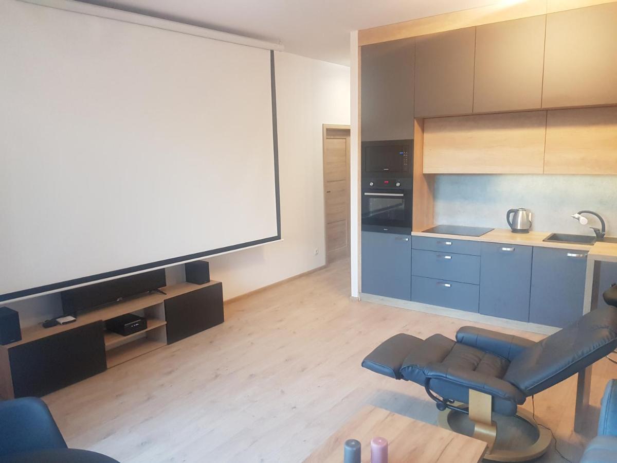 Apartwro - Apartament Przy Wyspie Slodowej, Garaz, Projektor, Rowery Appartamento Breslavia Esterno foto