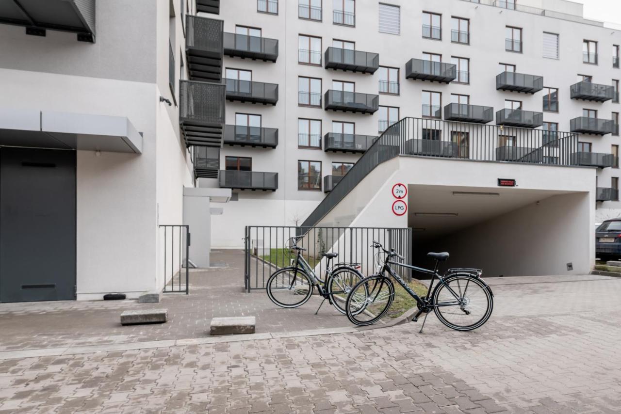 Apartwro - Apartament Przy Wyspie Slodowej, Garaz, Projektor, Rowery Appartamento Breslavia Esterno foto